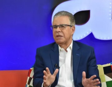 Ch&aacute;vez sostiene hechos contradicen cr&iacute;ticas de FP y del PLD contra Abinader