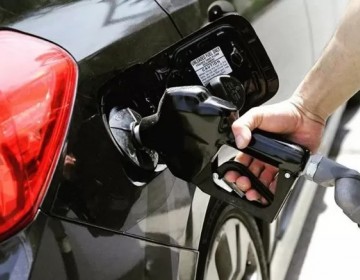 Industria y Comercio vuelve a subir los precios de los combustibles