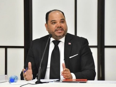 Defensor del Pueblo y adjuntos firman pacto de entendimiento
