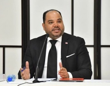 Defensor del Pueblo y adjuntos firman pacto de entendimiento