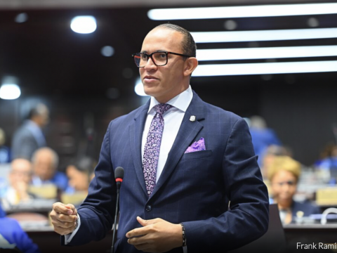Diputado denuncia escasez de agua potable en Bohech&iacute;o