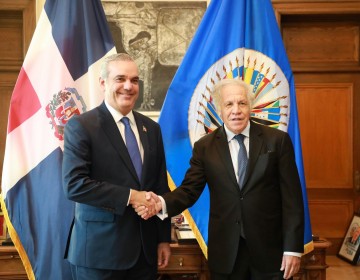 El Presidente Luis Abinader refuerza su compromiso con la democracia y el desarrollo sostenible en la Conferencia Anual de la CAF