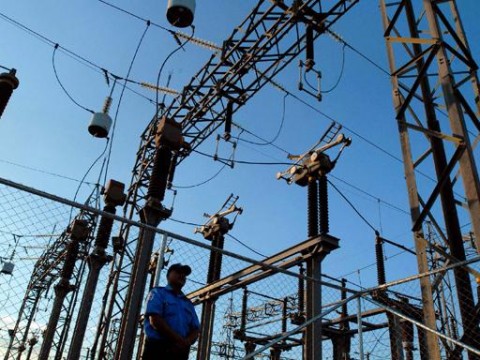Astacio admite &ldquo;restricciones en capacidad&rdquo; para suplir energ&iacute;a el&eacute;ctrica