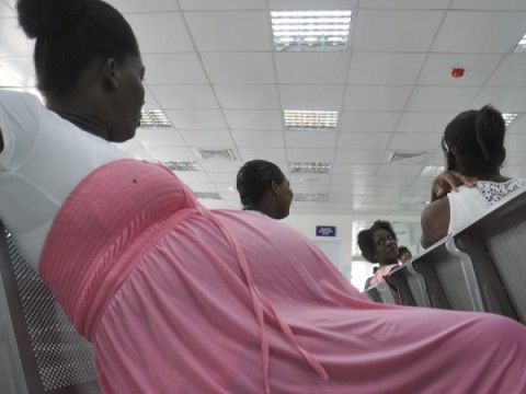 Se registraron 3,777 partos de haitianas durante el mes de noviembre en hospitales dominicanos