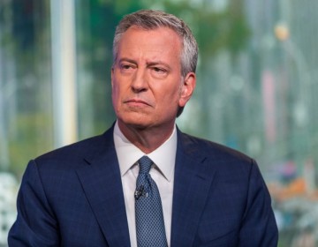 Amplio rechazo a el alcalde de New York Bill de Blasio por su propuesta de habilitar &ldquo;fosas comunes&rdquo; para entierros temporales 
