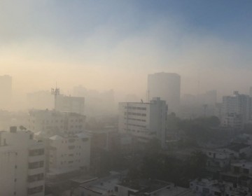 Neum&oacute;logos advierten sobre peligro de humareda en plena pandemia del COVID-19