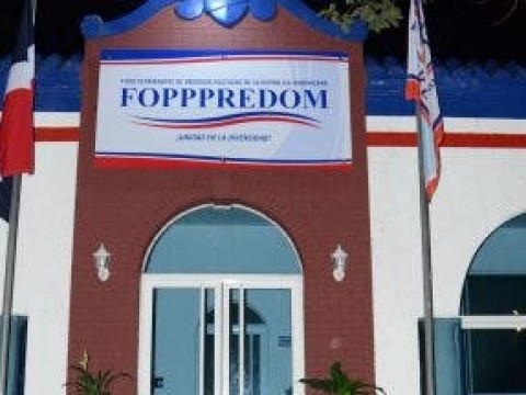 Foppredom respalda propuesta reducir fondos a partidos