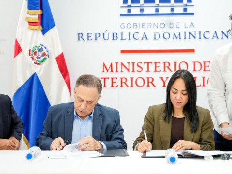 Ministerio de Interior y Polic&iacute;a gestiona terreno para nueva estaci&oacute;n de bomberos en Haina