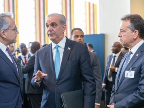 Director general de la Unesco y el presidente Luis Abinader conversaron sobre los avances de la Rep&uacute;blica Dominicana reflejados en el reporte Global Education Monitoring Report 2026