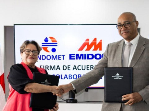  Emidom e Indomet firman acuerdo para instalar tres estaciones meteorol&oacute;gicas autom&aacute;ticas en Pedernales