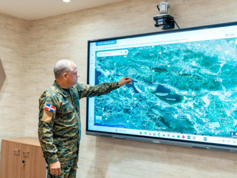  Ministro de Defensa encabeza reuni&oacute;n estrat&eacute;gica para dar seguimiento a situaci&oacute;n en Hait&iacute; y garantizar la seguridad y estabilidad en la frontera