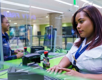 DGM moderniza sistema de inspecciones migratorias y tr&aacute;mites administrativos