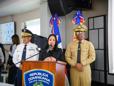 Gobierno dominicano anuncia refuerzo de seguridad por feriados de enero