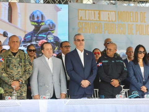 Gobierno pone en marcha nuevo modelo de patrullaje y servicio policial en el Gran Santo Domingo