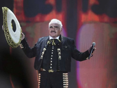 Vicente Fern&aacute;ndez dice adi&oacute;s
