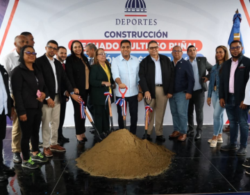 Ministerio de Deportes inicia los trabajos de construcci&oacute;n de multiuso en el municipio Pu&ntilde;al