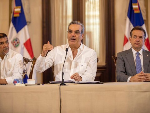 Presidente Abinader encabeza lanzamiento programa &ldquo;A Comer: Del Campo al Colmado&rdquo; que abaratar&aacute; precios de alimentos canasta b&aacute;sica familiar