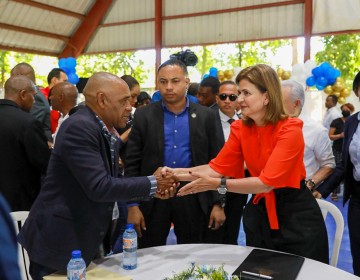 Gobierno contin&uacute;a inauguraciones de obras este fin de semana
