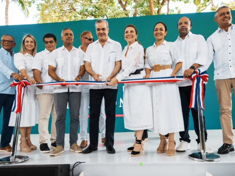 Presidente Abinader y Carolina Mej&iacute;a entregan Proyecto Ambiental que devuelve la esperanza al Fern&aacute;ndez