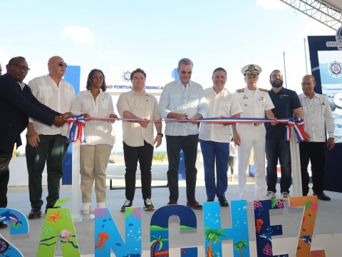 Presidente Abinader deja inauguradas 15 obras este fin de semana; ocho en Saman&aacute;, 7 en Mar&iacute;a Trinidad S&aacute;nchez y una en Espaillat