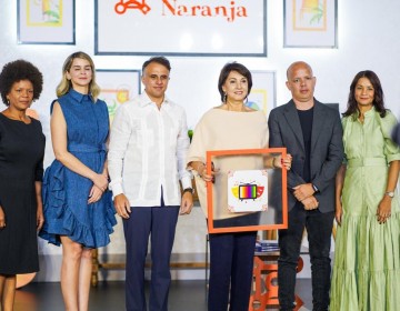 Cecilia Garc&iacute;a es reconocida por Foro Caribe Naranja
