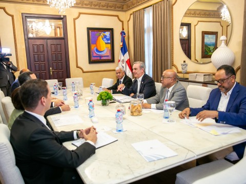 Presidente Abinader encabeza reuni&oacute;n del Consejo Nacional de la Magistratura