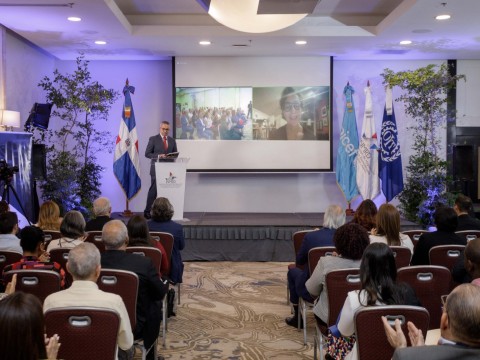 Organismos realizan seminario para analizar la transnacionalizaci&oacute;n migratoria