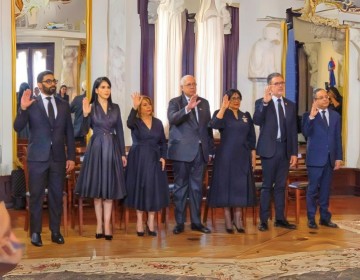 Presidente del Tribunal Constitucional asume funciones y responde dudas sobre neutralidad
