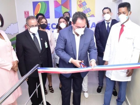 SNS inaugura &aacute;rea COVID-19 en el Robert Reid Cabral