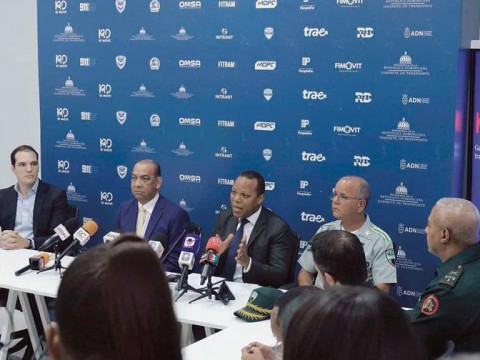 El Gobierno asegura que el tr&aacute;nsito comienza a moverse, tras medidas
