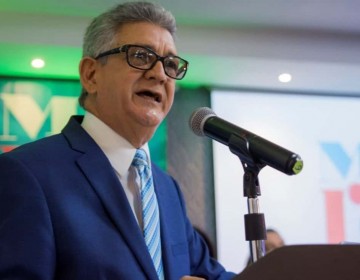 Director de Presupuesto dice pol&iacute;ticas del Gobierno impidieron m&aacute;s de 300 mil personas pasaran a pobreza general
