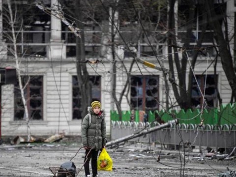 Kiev pide ayuda a la ONU y la Cruz Roja facilitar la salida de los heridos en Azovstal
