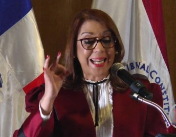Jueza Katia Jim&eacute;nez llama d&eacute;spota a Danilo Medina por inaugurar Terminal de Autobuses