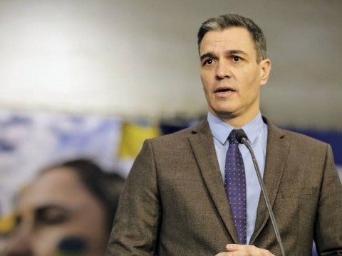 El jefe del Gobierno espa&ntilde;ol condena &ldquo;atrocidades&rdquo; rusas en visita a Ucrania