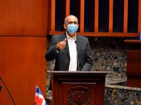 Presidente Abinader dio instrucciones a todos los funcionarios para nombrar a los que le "ayudaron a ganar" dice Leonardo Fa&ntilde;a director del IAD