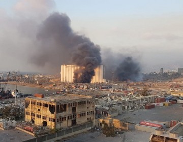 Enormes explosiones en Beirut dejan heridos y da&ntilde;os 