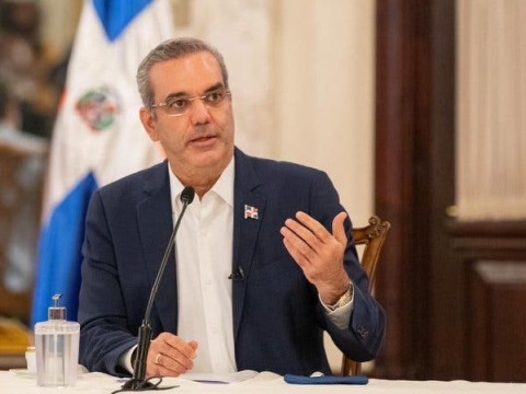 Abinader molesto: "No hay rango que puede estar por encima de la ley&rdquo;