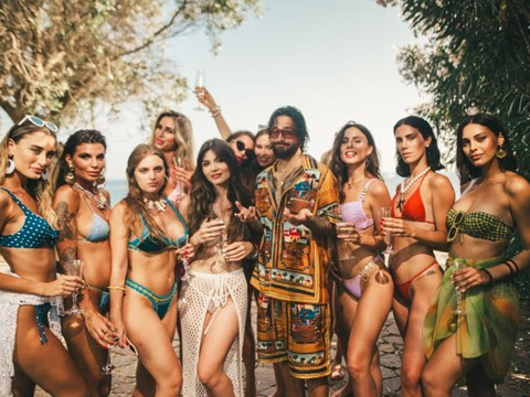 La Superestrella global MALUMA lanza el video de&nbsp;"BIKINI"