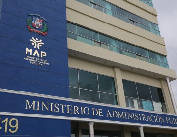 920 m&eacute;dicos especialistas concursan por plazas en diferentes Regionales de Salud