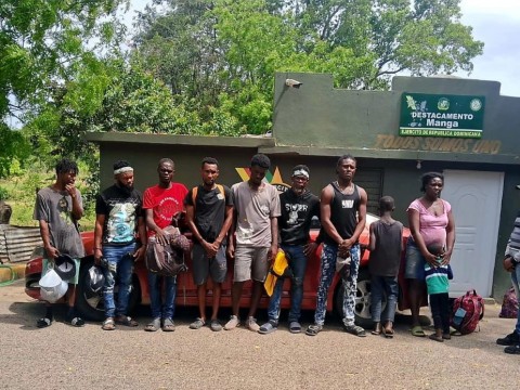 Capturan a 24 haitianos indocumentados en provincias Montecristi y Santiago