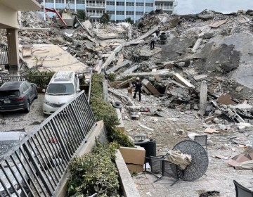 Aumentan a cuatro los muertos del derrumbe tras recuperarse 3 cuerpos m&aacute;s
