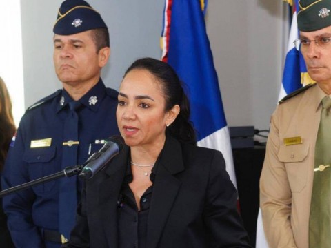 Ministra de Interior y Polic&iacute;a: "Si un agente policial actu&oacute; mal, tendr&aacute; que responder ante la ley"