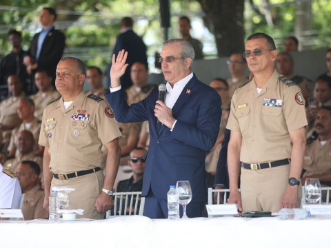 Presidente Abinader encabeza graduaci&oacute;n de 820 nuevos soldados del Ej&eacute;rcito de Rep&uacute;blica Dominicana
