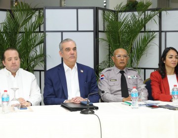 Presidente Abinader encabeza reuni&oacute;n de seguimiento al Plan de Seguridad Ciudadana