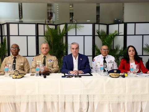 Presidente Abinader encabeza reuni&oacute;n de seguimiento al Plan de Seguridad Ciudadana