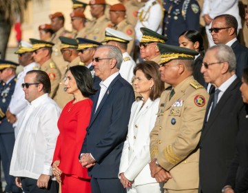 Presidente Abinader encabeza solemne acto con motivo del D&iacute;a de la Bandera Nacional