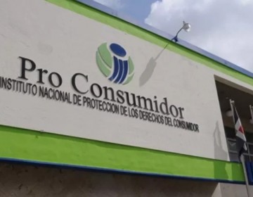 Pro Consumidor acusa al periodista Luis Garc&iacute;a de &ldquo;presionar y chantajear&rdquo; a esa instituci&oacute;n