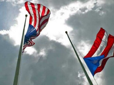 PR ondea sus banderas a media asta en honor a fallecidos por la covid