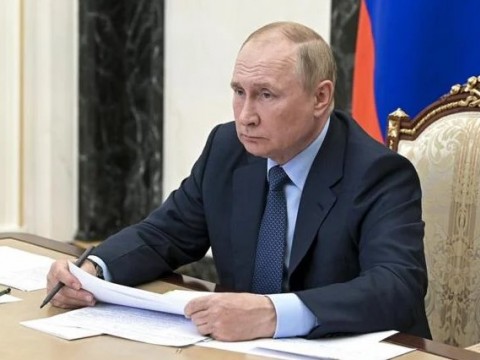 Putin amenaza con cortar flujo de gas a Occidente