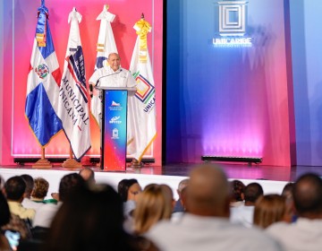 Rafael Santos Bad&iacute;a llama a alcaldes a enfocar su gesti&oacute;n en la 4ta. Revoluci&oacute;n Industrial